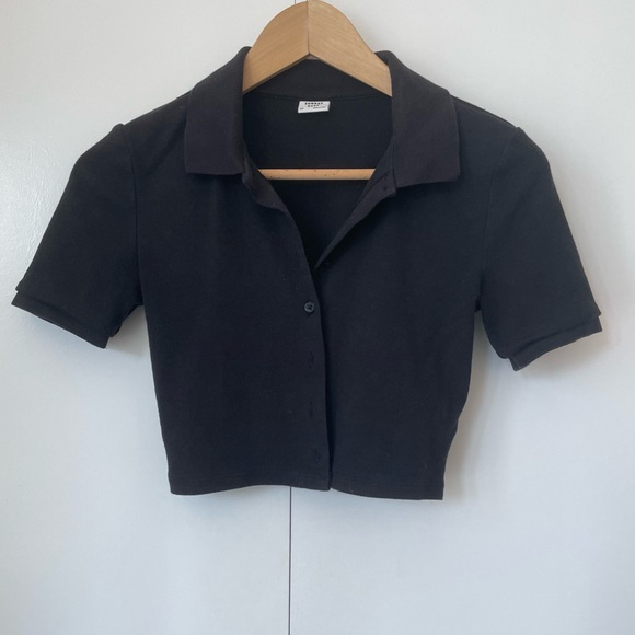 Sunday Best Crop Black button up T shirt - Picture 1 of 2